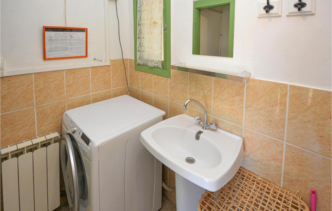 Cozy Home In Sete With Outdoor Swimming Pool Zewnętrze zdjęcie